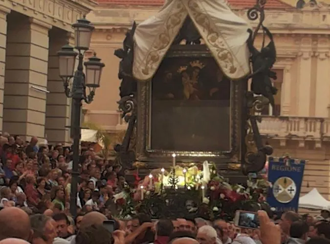 Magna Grecia לינה וארוחת בוקר 3*