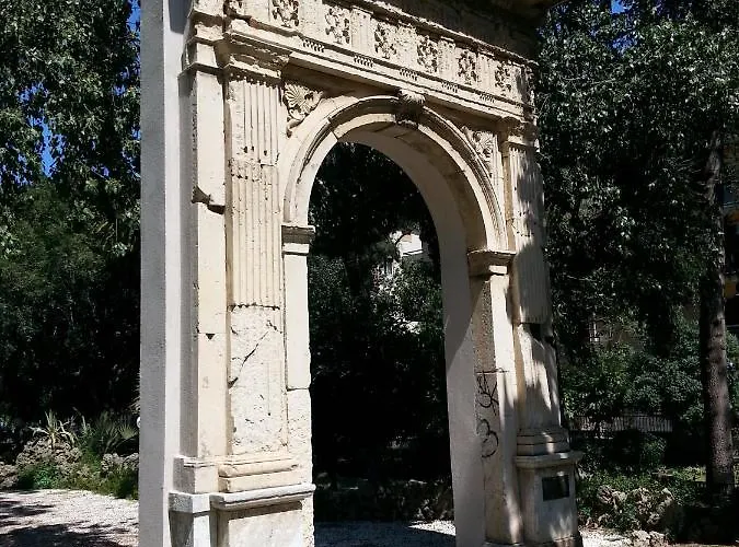 住宿加早餐酒店 Magna Grecia