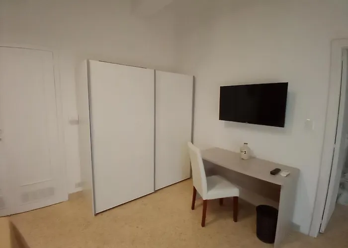 住宿加早餐酒店 Magna Grecia 雷焦卡拉布里亚